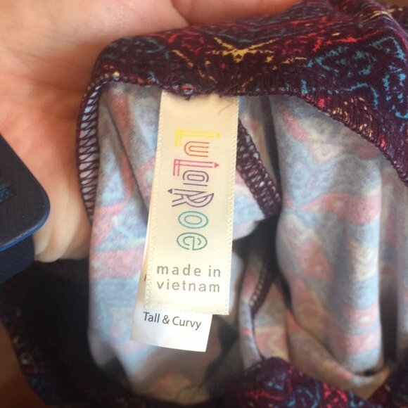 TC NWOT LuLaRoe Leggings B04 437 - Picture 3 of 3